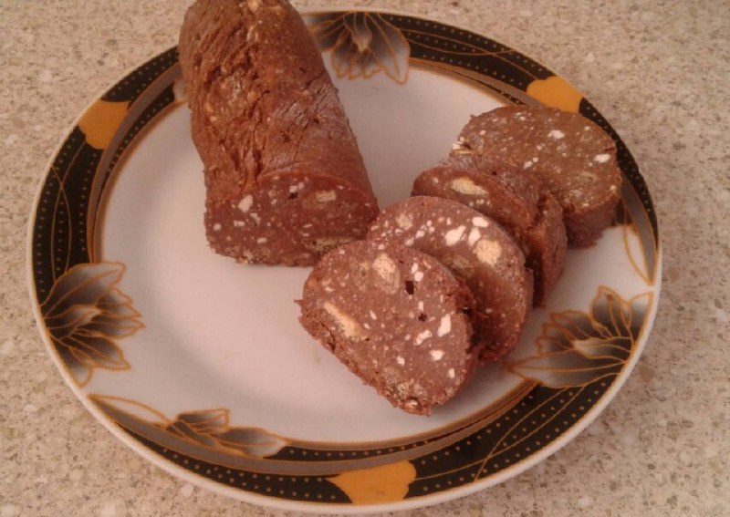 Сладкая сливочная колбаска