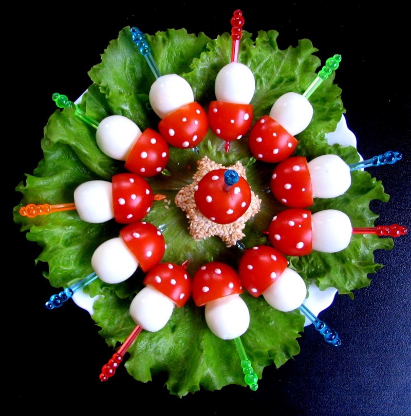 Украшения из яиц