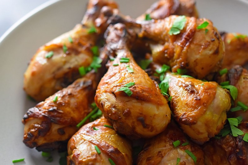 Куриные крылышки (в пряной глазури, BBQ, Чили-манго, )