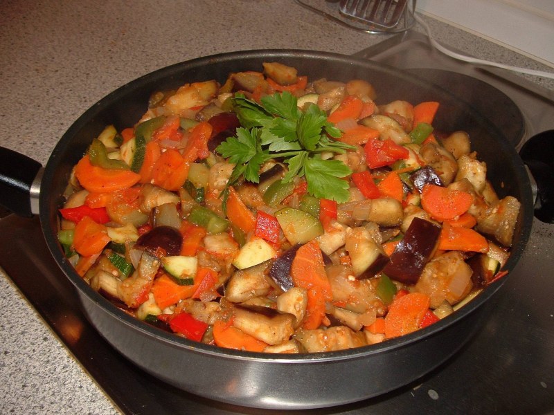 Овощное рагу с картошкой
