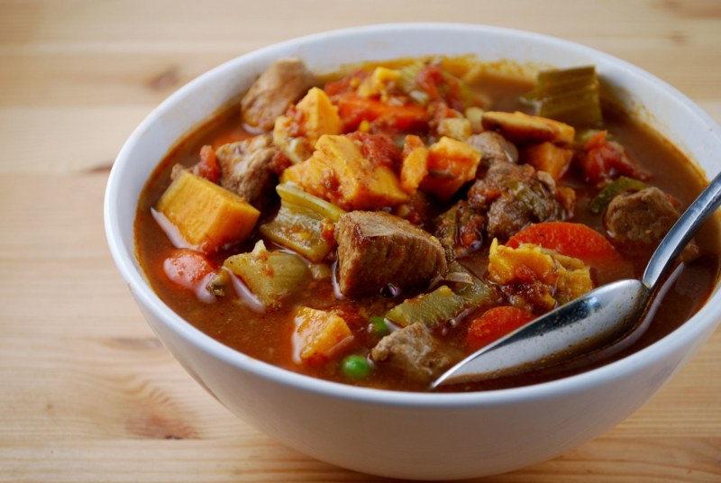 Овощное рагу с кабачками и баклажанами