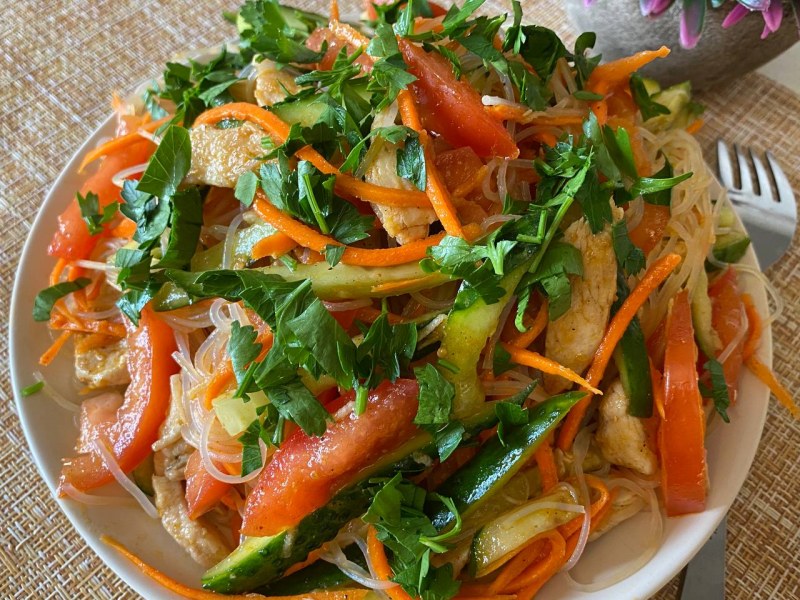 Ингредиенты для фунчозы с мясом