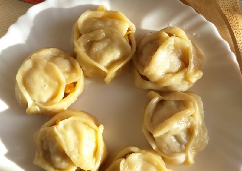 Манты с тыквой и картошкой