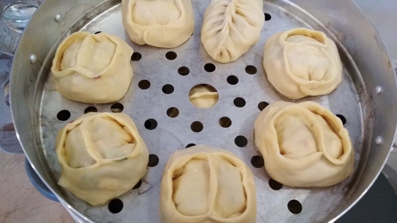Манты с тыквой и мясом