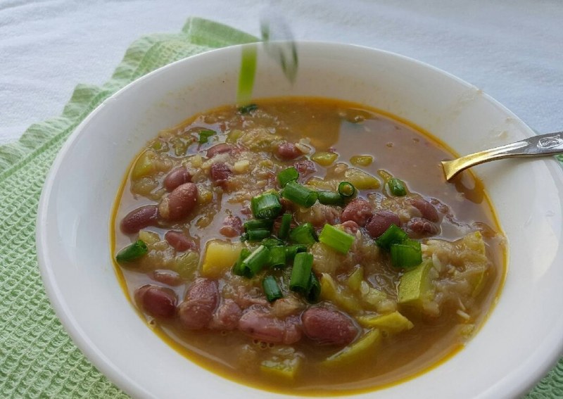 Суп картофельный с фасолью