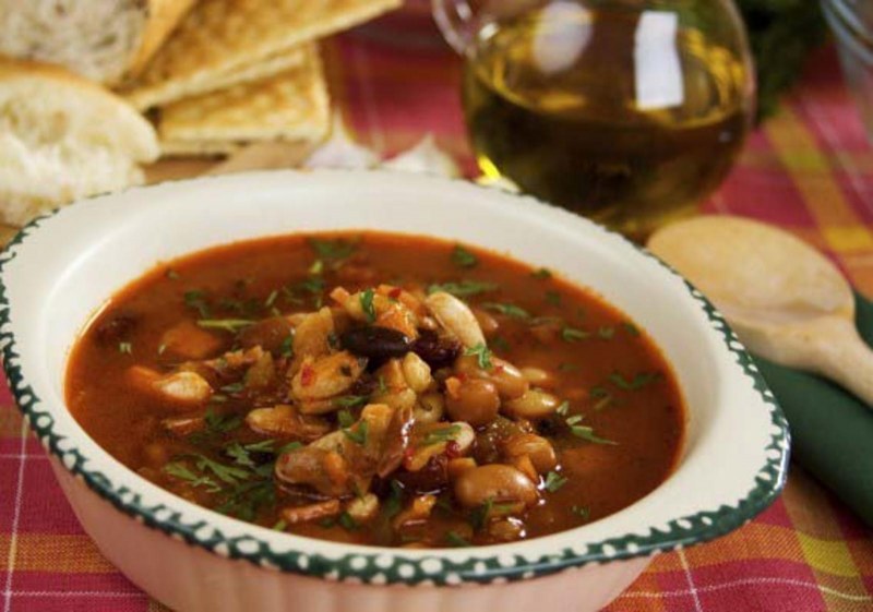 Суп фасолевый с мясом
