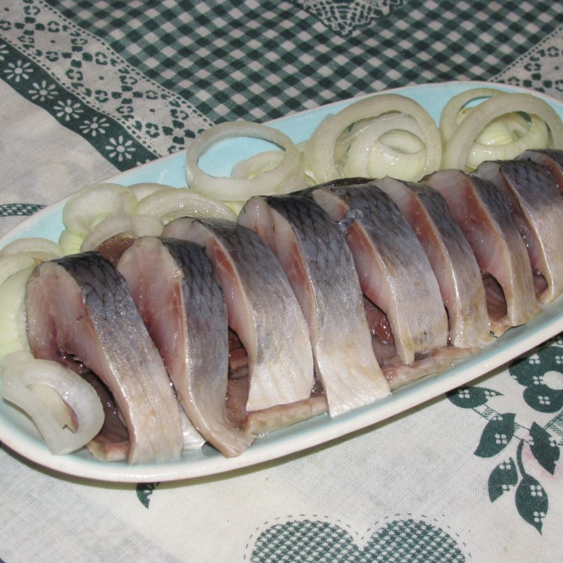 Селёдка малосольная