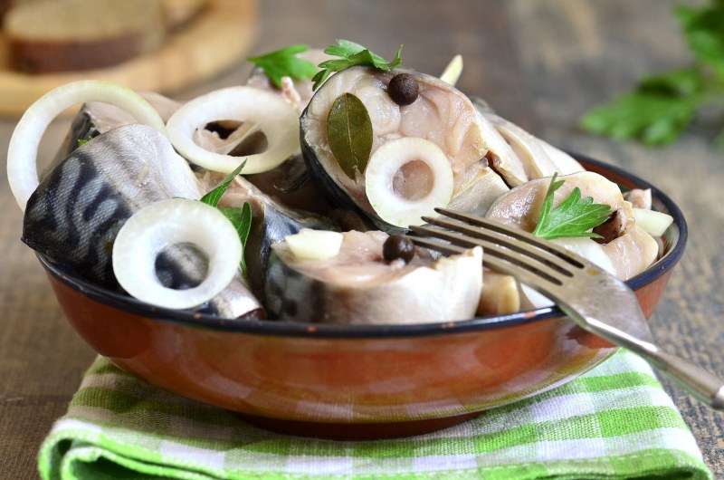 Скумбрия пряная малосольная