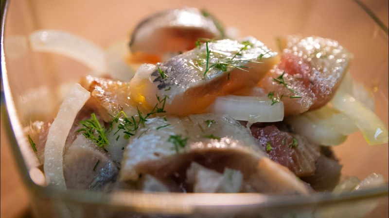 Селёдка с шампиньонами