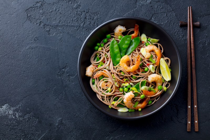 Лапша Wok с креветками