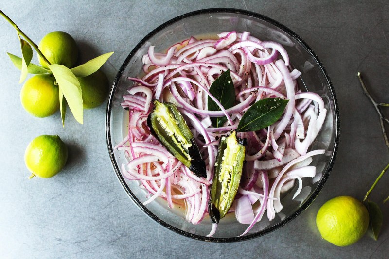 Маринованный лук