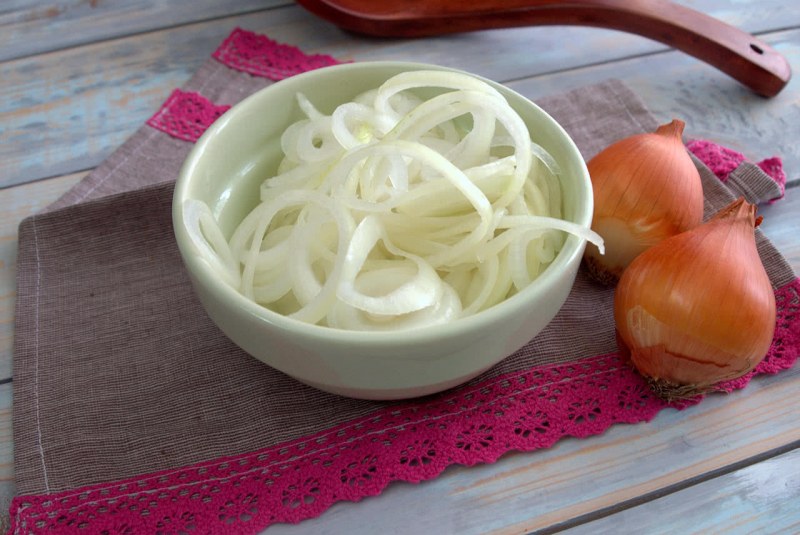 Лук репчатый маринованный