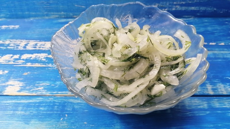 Лук репчатый маринованный