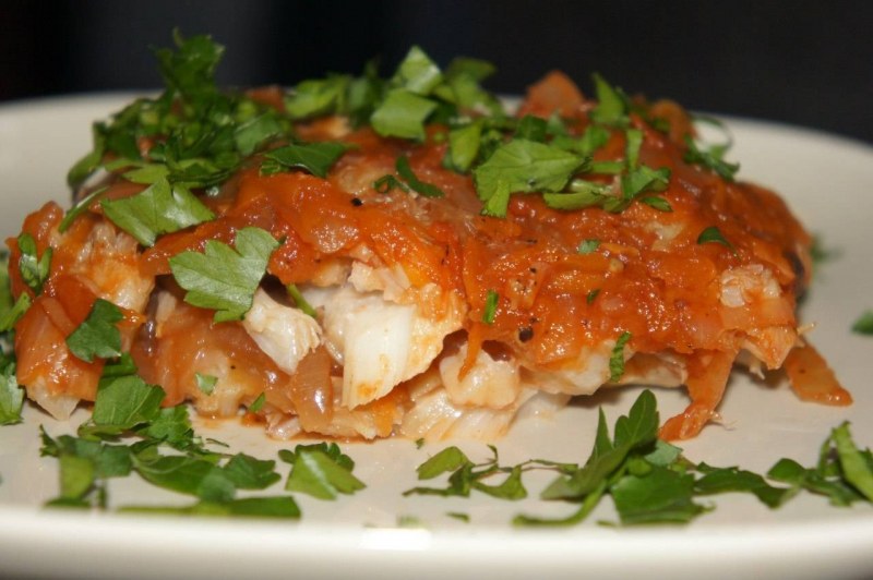 Рыба под маринадом из моркови и лука классический