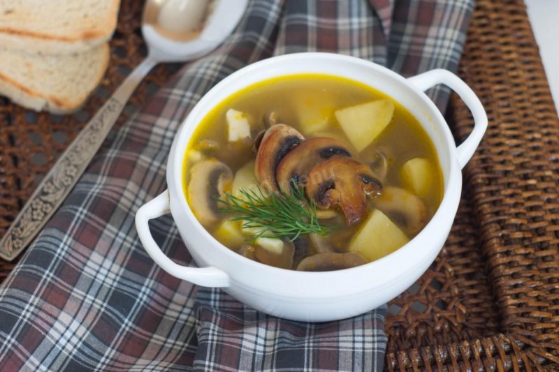 Суп картофельный с грибами