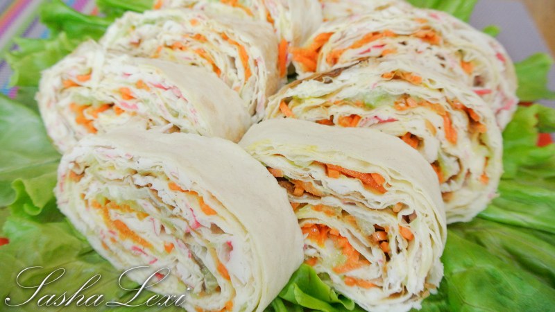 Рулет из лаваша с корейской морковкой