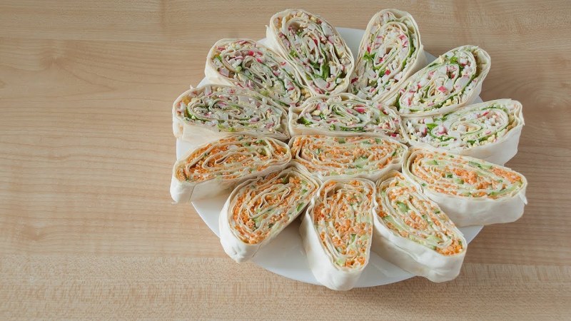 Рулет из лаваша с курицей