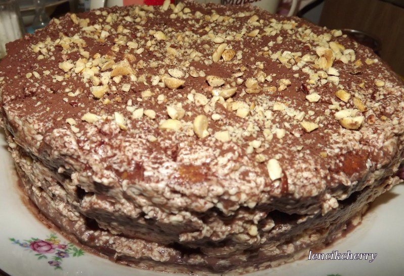 Пирожное Дамский каприз с орехами