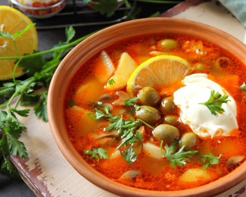 Солянка сборная мясная