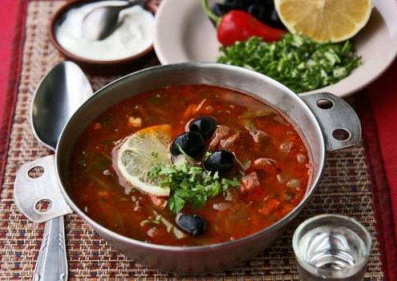 Солянка сборная с оливками