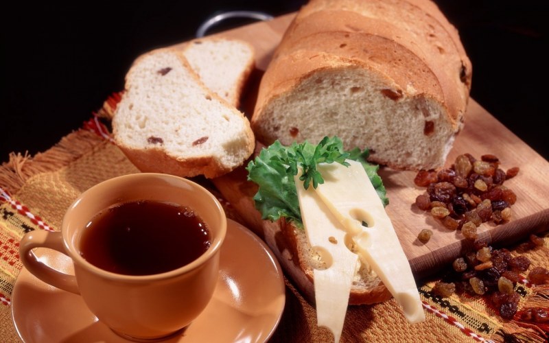 Чай с хлебом
