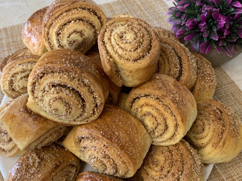 Рулетики с ореховой начинкой