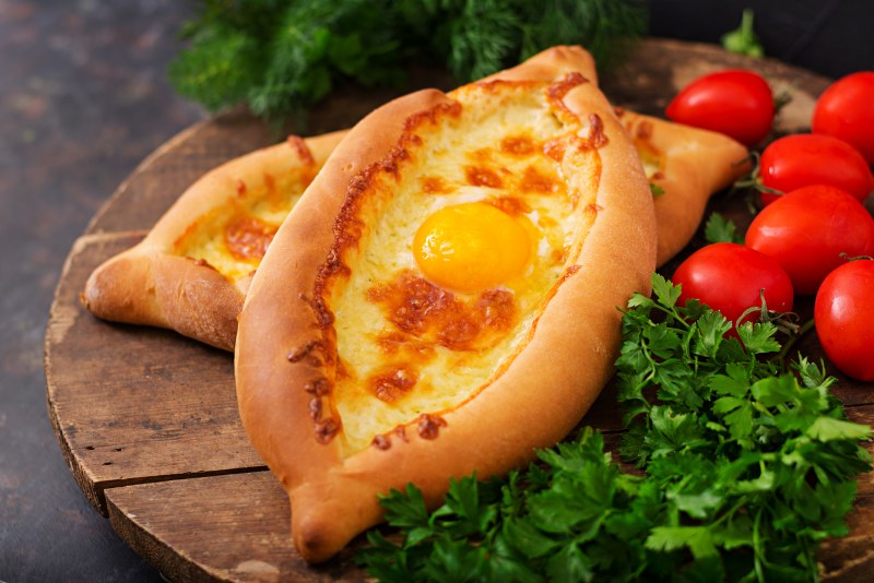 Хачапури по мегрельски и по имеретински