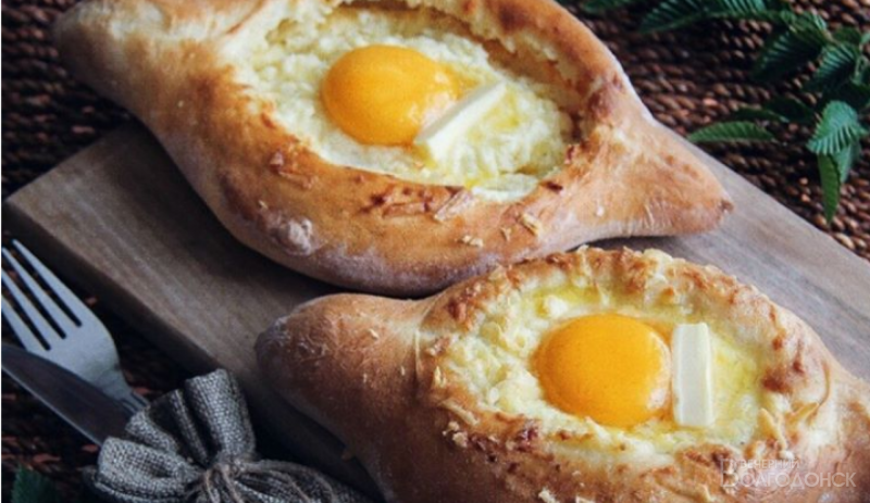 Хачапури по-аджарски