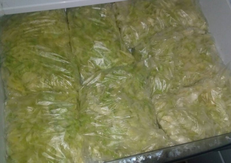 Салат со свежей капустой