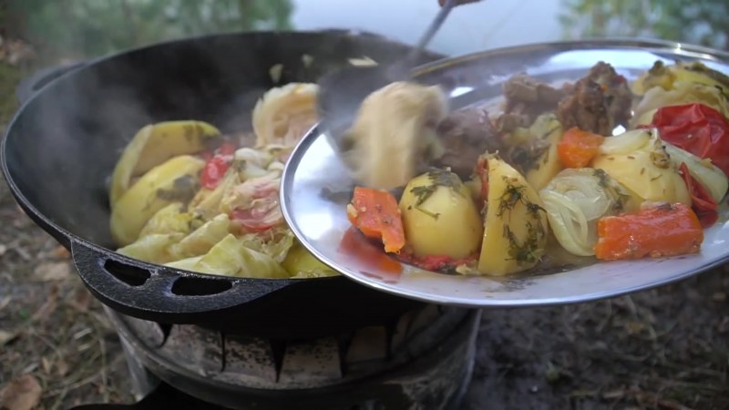 Много казанов