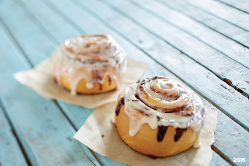 Cinnabon булочки с корицей