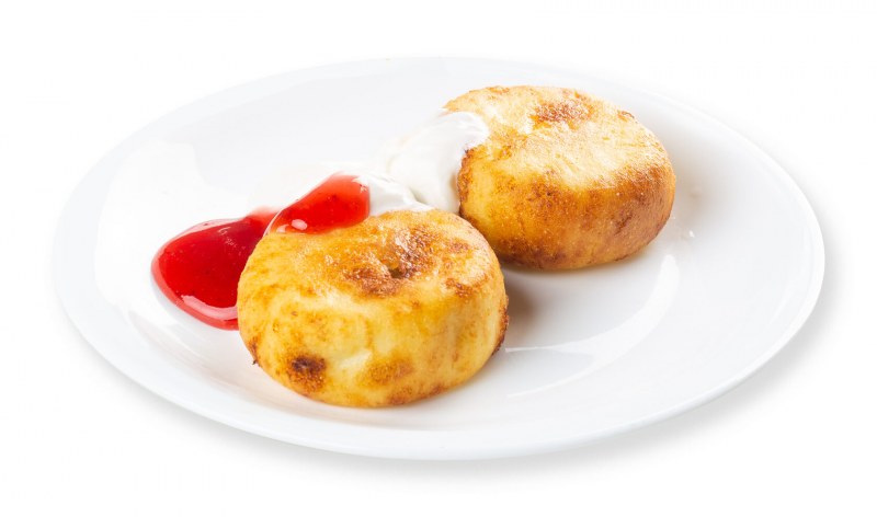 Сырники со сметаной