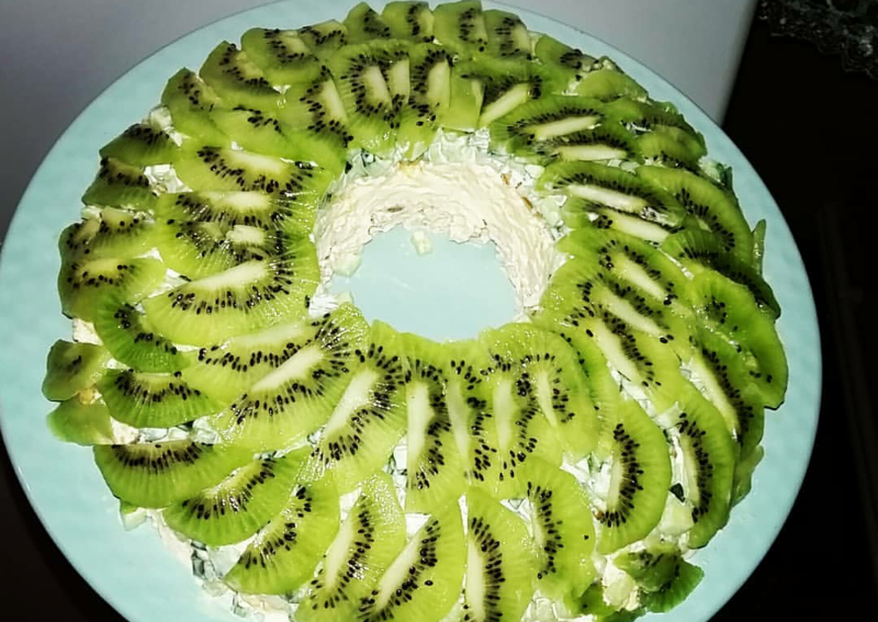 Салат Малахитовая шкатулка с киви