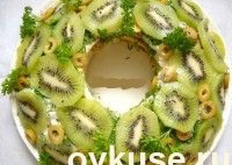 Салат с киви изумрудный