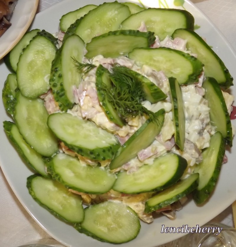 Салат Малахитовая шкатулка с киви