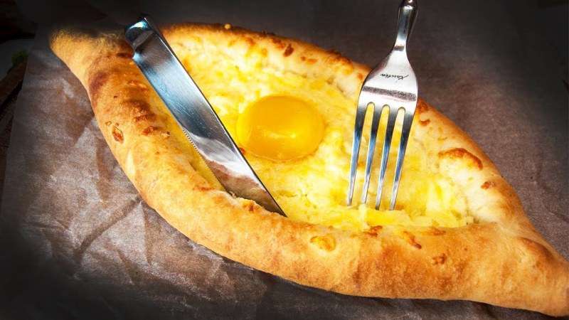 Хачапури по-аджарски
