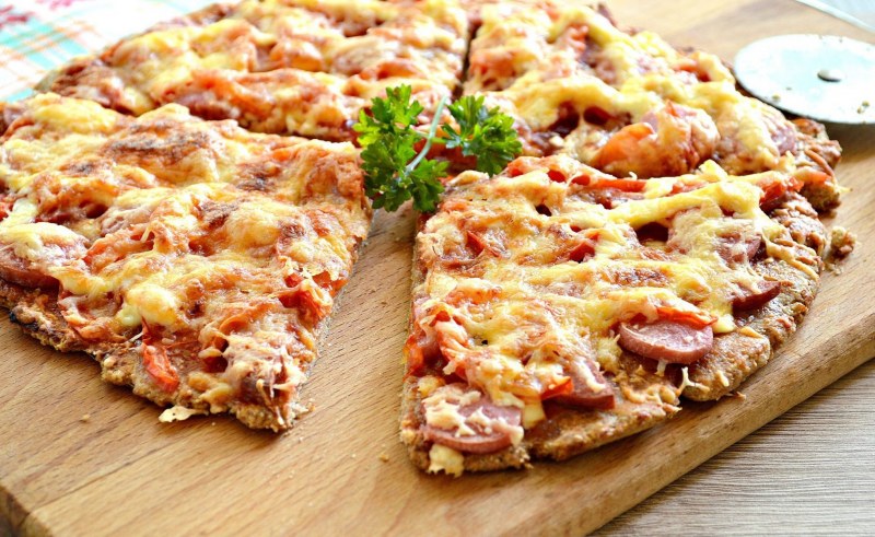 Мини пицца из слоёного теста