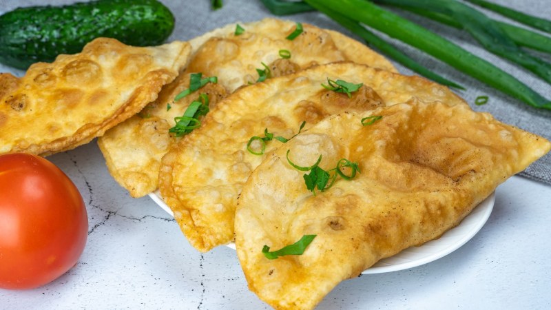 Самые большие чебуреки