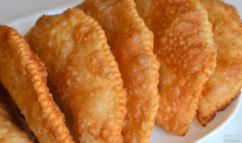 Чебуреки с чаем