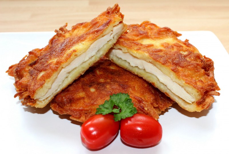 Куриное филе в картофельной шубке