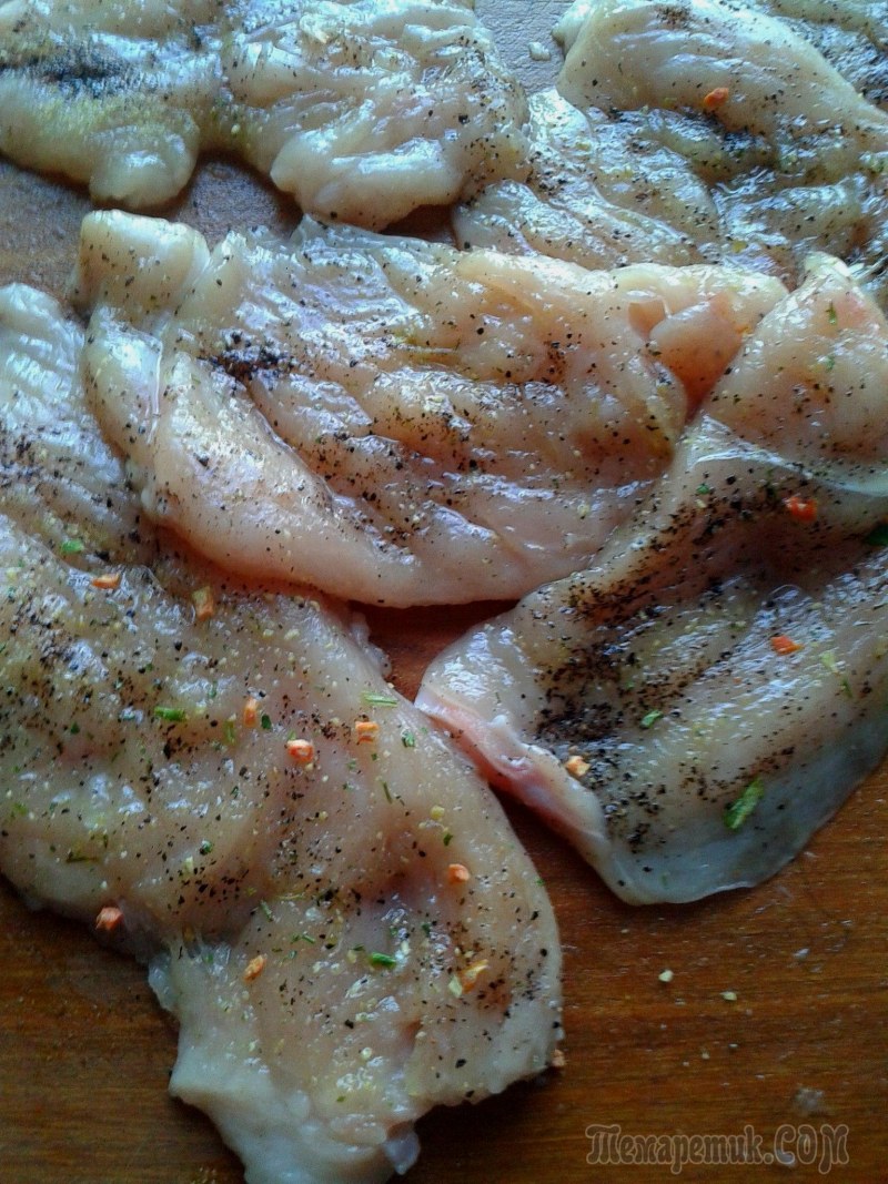 Рулетики из куриного филе в картофельной шубке