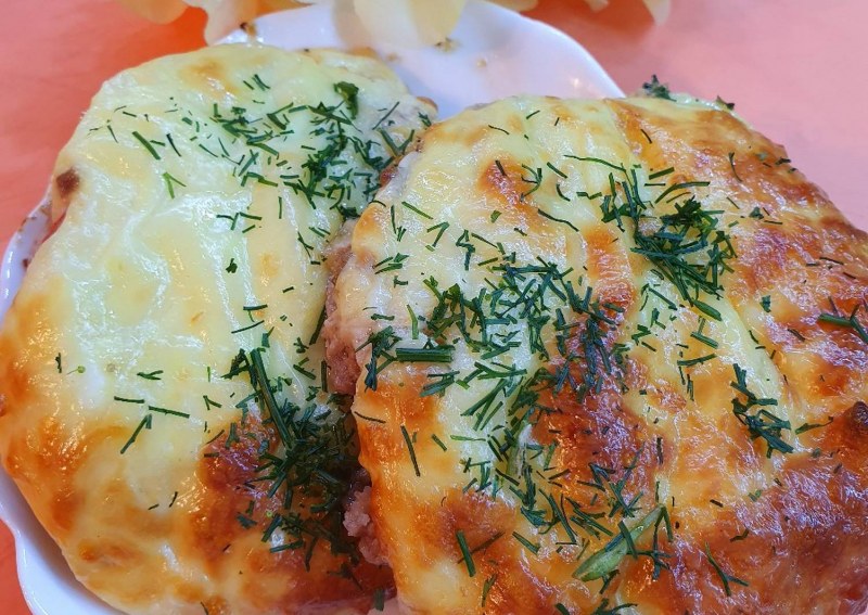 Куриная грудка с ананасами