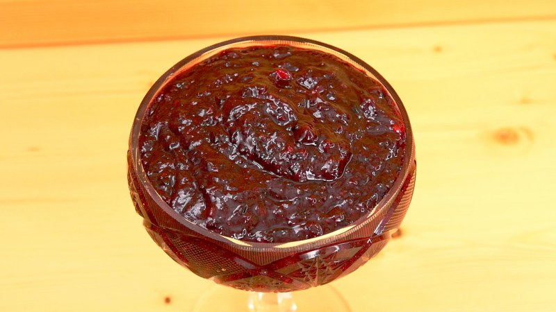 Красная смородина засахаренная на зиму