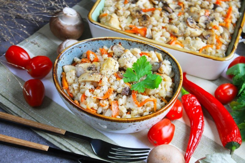 Перловка с курицей