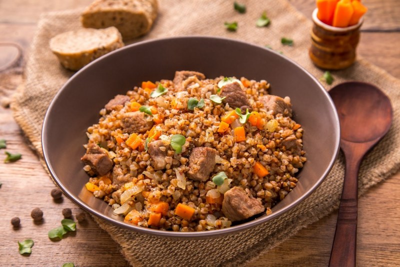 Перловая каша с мясом