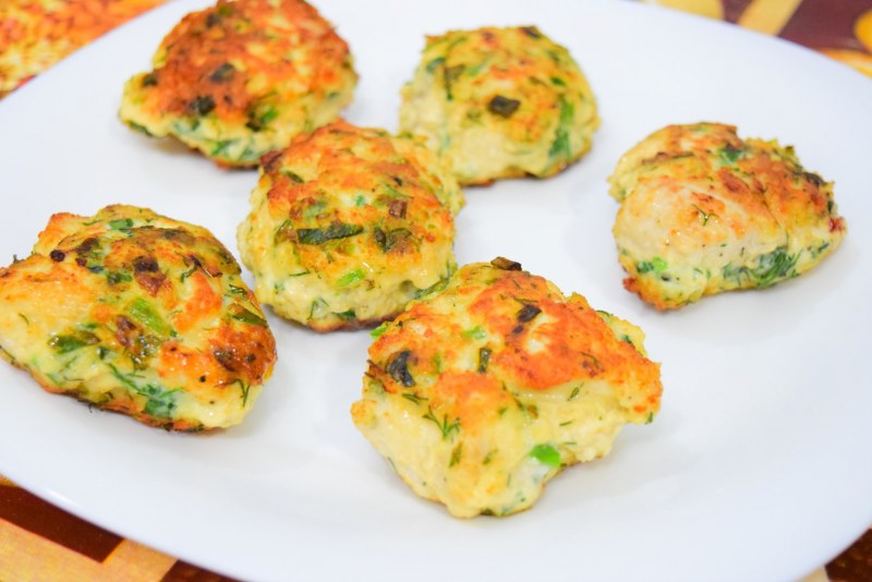 Куриные котлетки с сыром