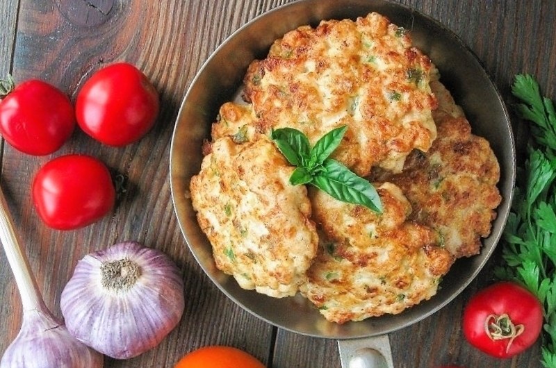 Рубленые куриные котлетки из индейки