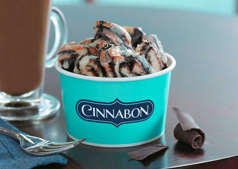 Cinnabon микс ролл