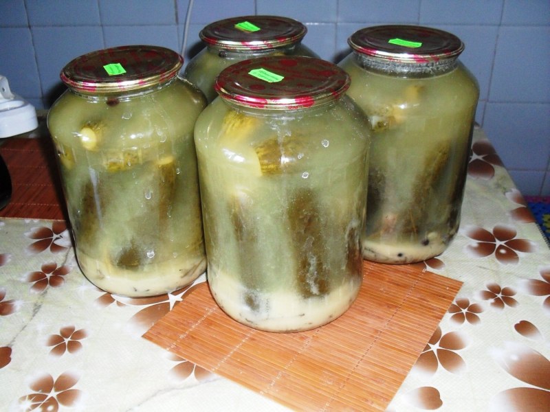 Вкусные огурцы на зиму в литровых банках