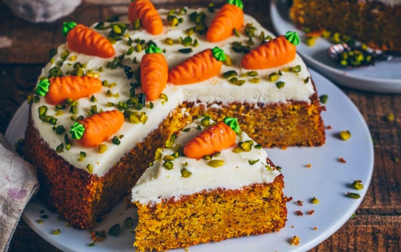 Морковный пирог кусок